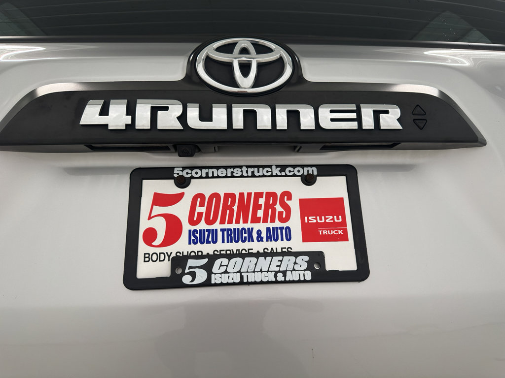 Used 2024 Toyota 4Runner TRD Off-Road Premium image 11