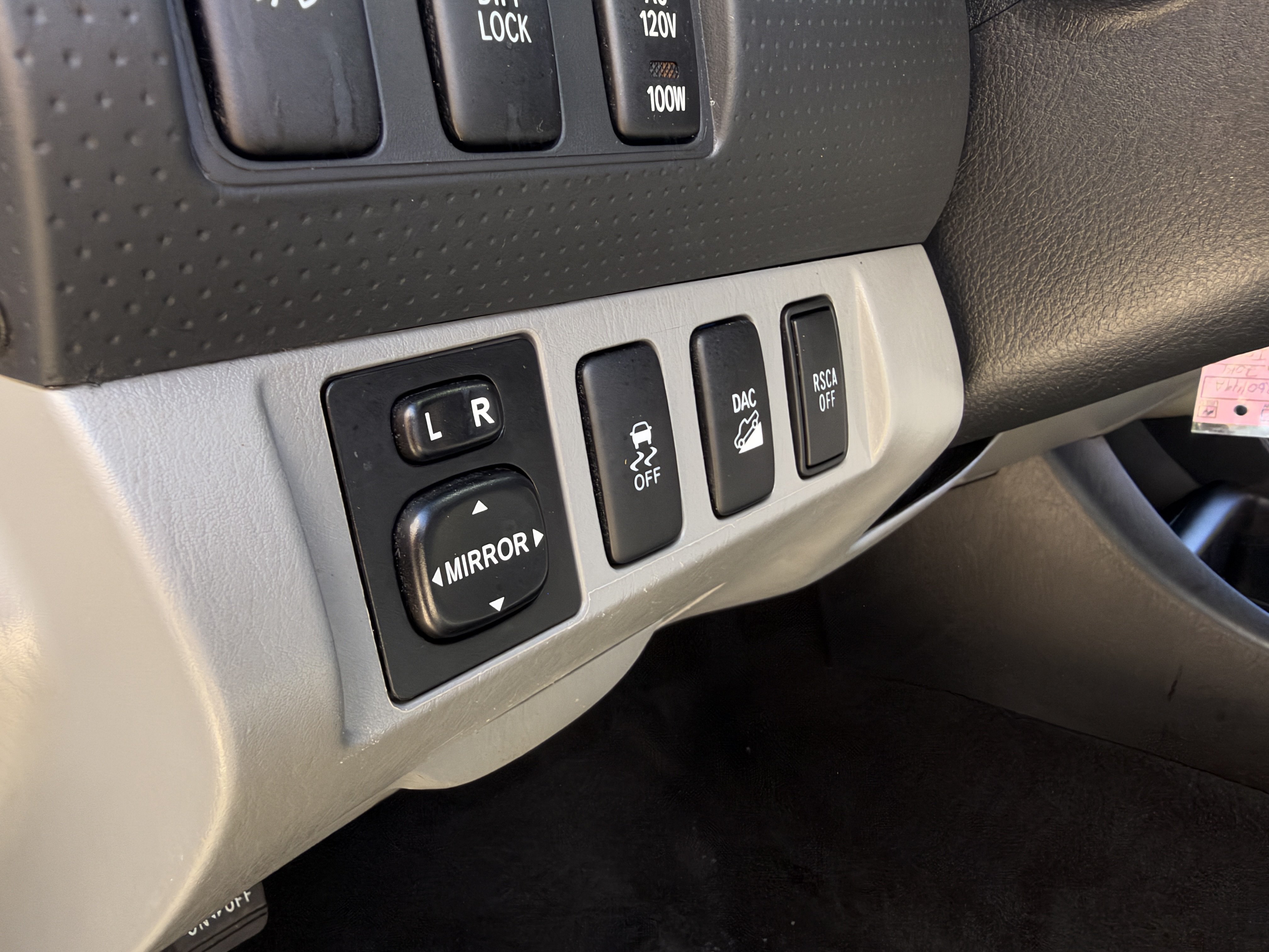 Used 2014 Toyota Tacoma 4x4 Double Cab w/ TRD Off-Road Package image 31