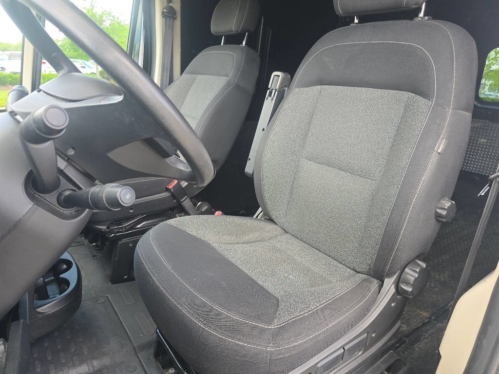 Used 2018 RAM ProMaster 3500 w/ Premium Appearance Group FWD image 16