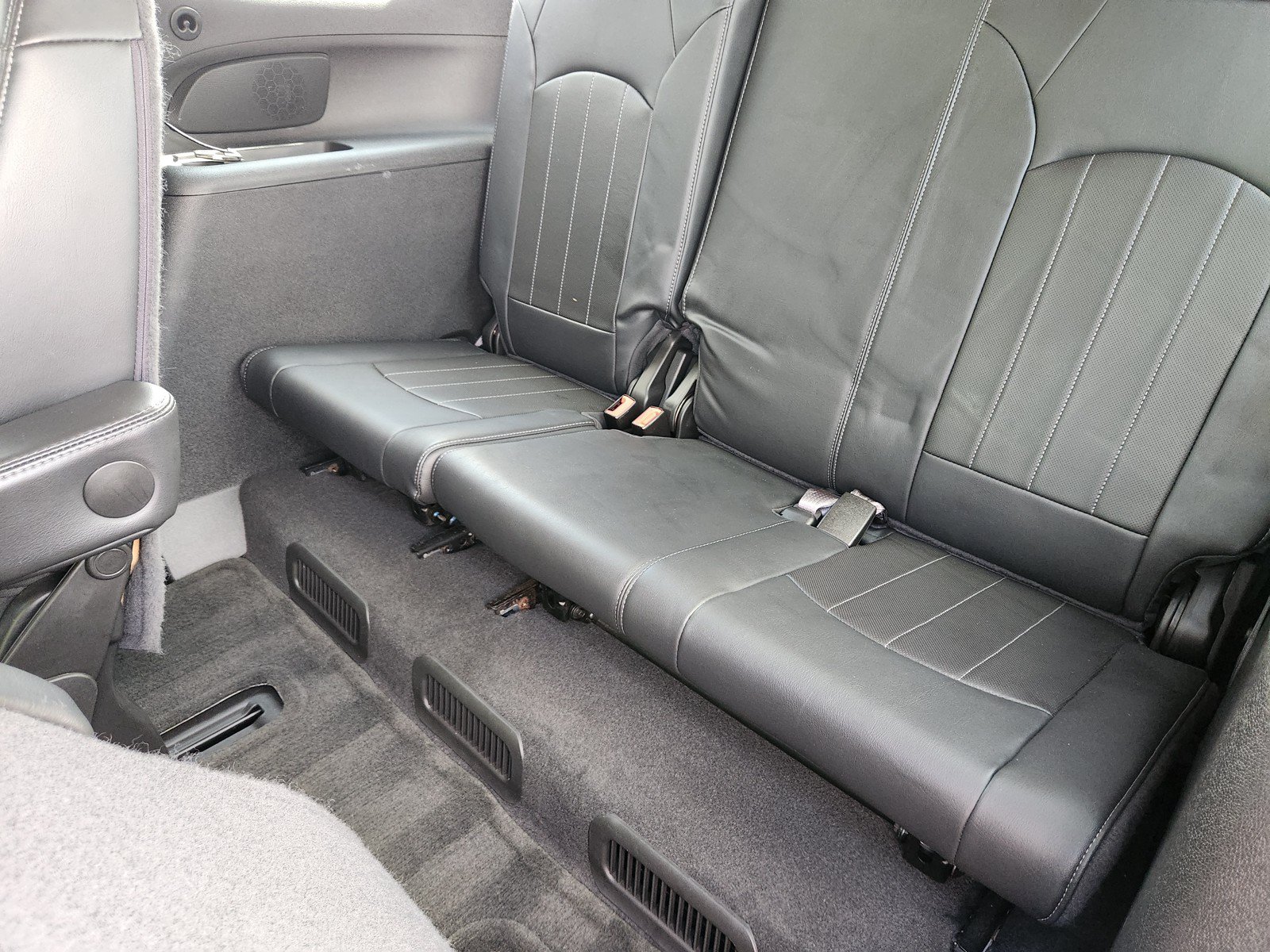 Used 2015 GMC Acadia Denali FWD image 14