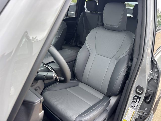 Used 2025 Lexus GX 550 AWD/4WD image 23