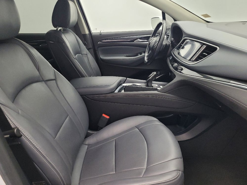 Used 2018 Buick Enclave Essence image 21