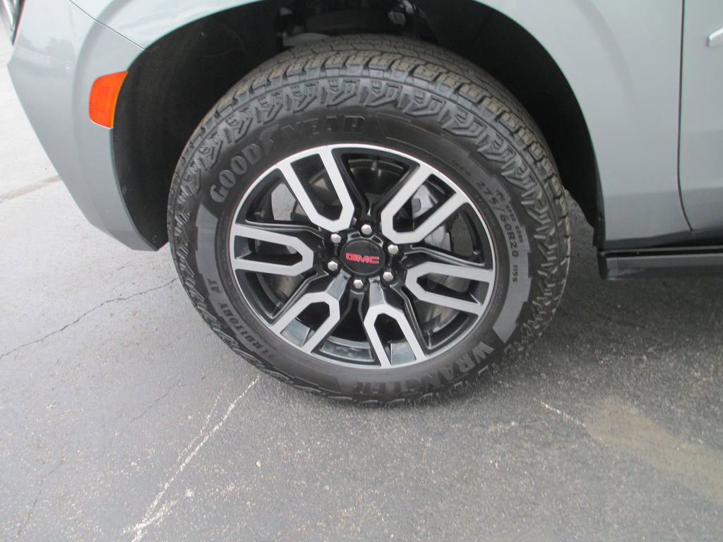 Used 2023 GMC Yukon XL AT4 w/ Max Trailering Package AWD/4WD image 15