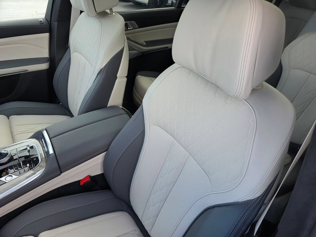 New 2027 BMW X7 M60i AWD/4WD image 9
