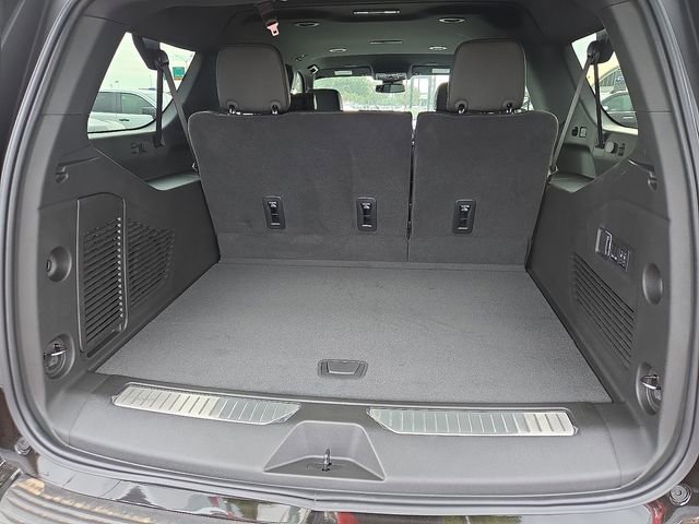New 2026 Chevrolet Suburban Z71 w/ Comfort Package image 7