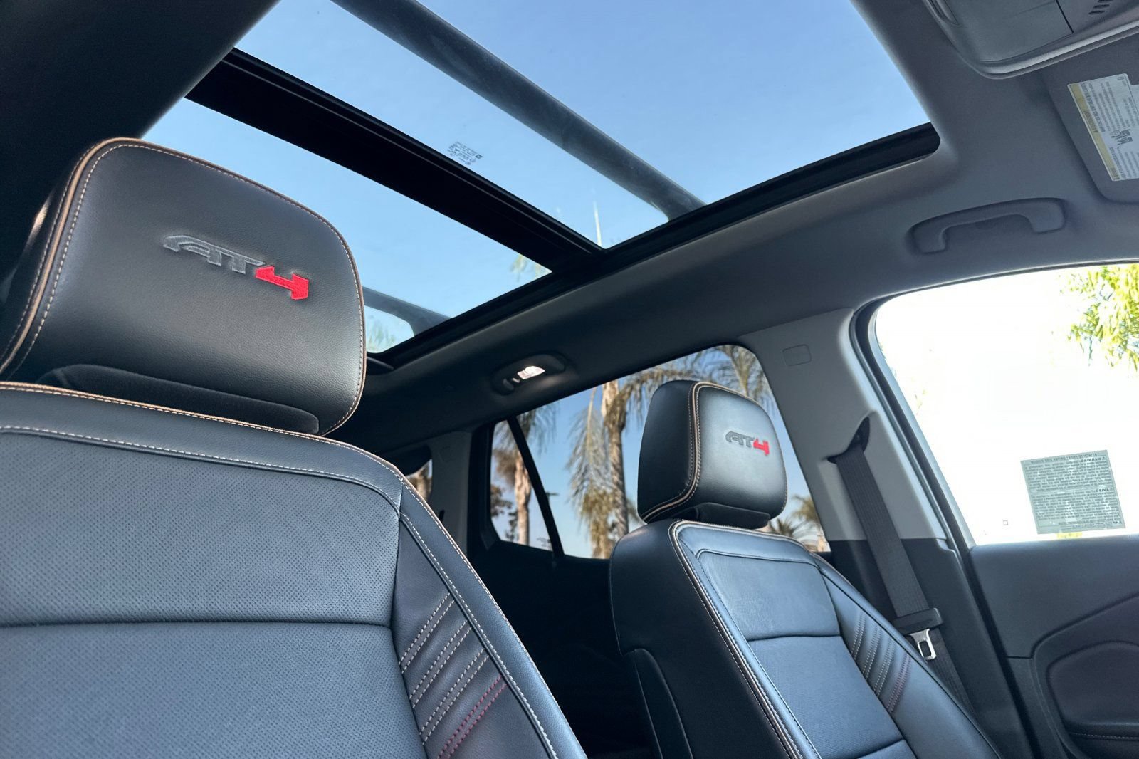 Certified 2022 GMC Terrain AT4 w/ Infotainment Package II AWD/4WD image 18