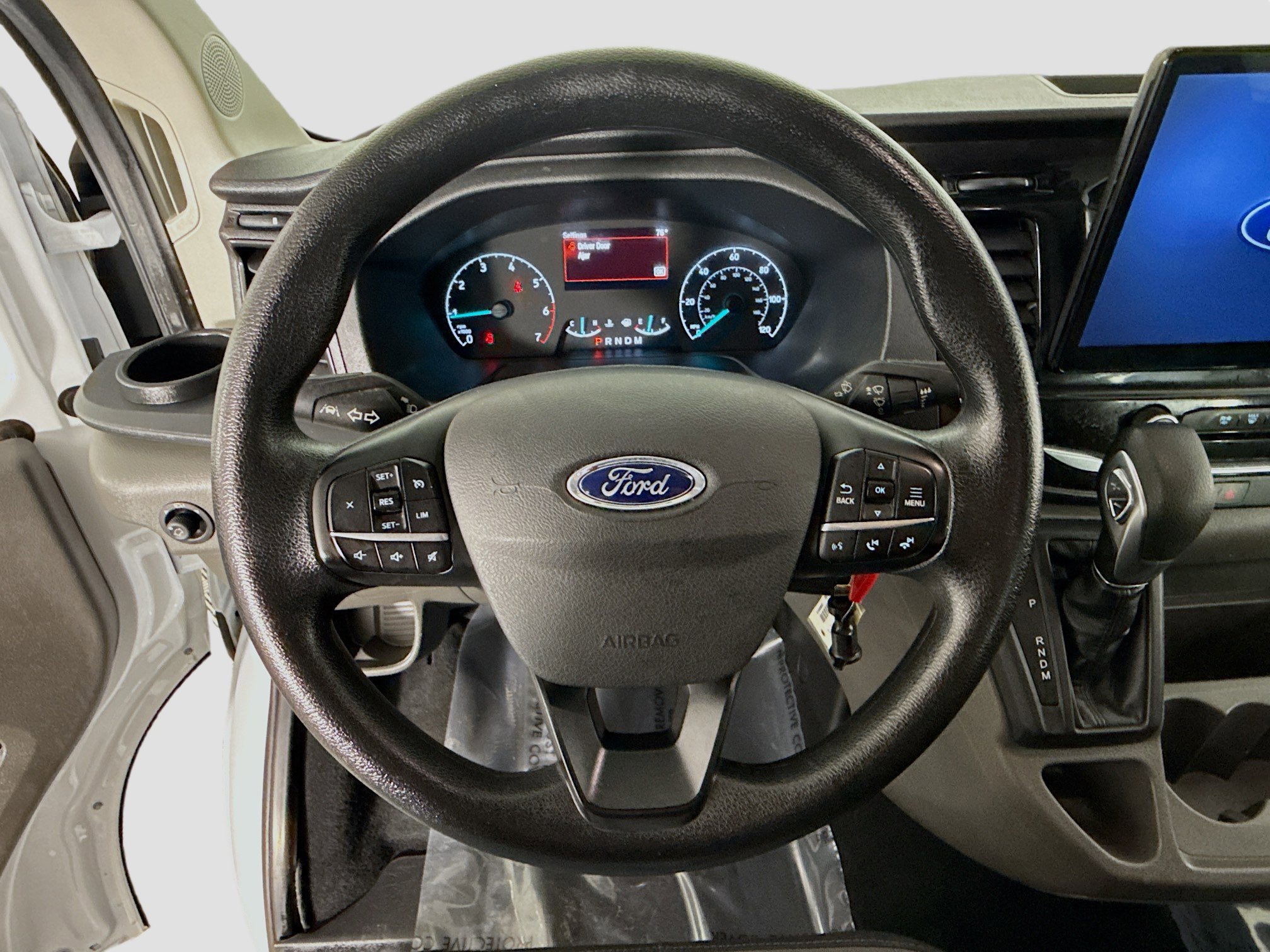 Used 2023 Ford Transit 350 XLT image 13