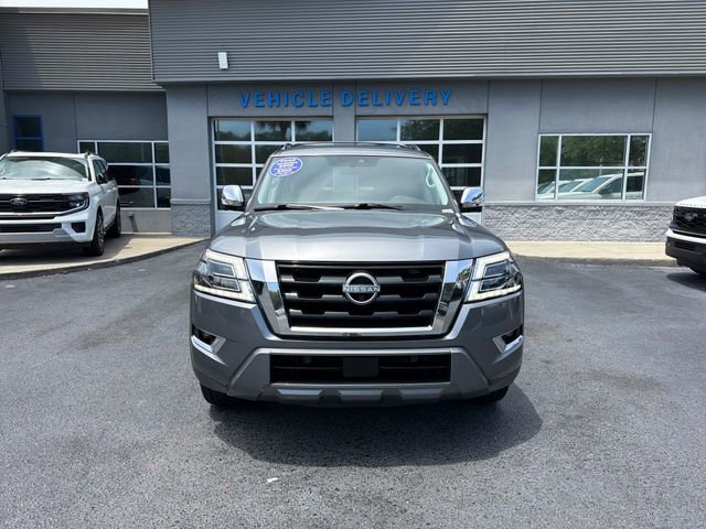 Used 2023 Nissan Armada Platinum w/ Captain's Chairs Package RWD image 3