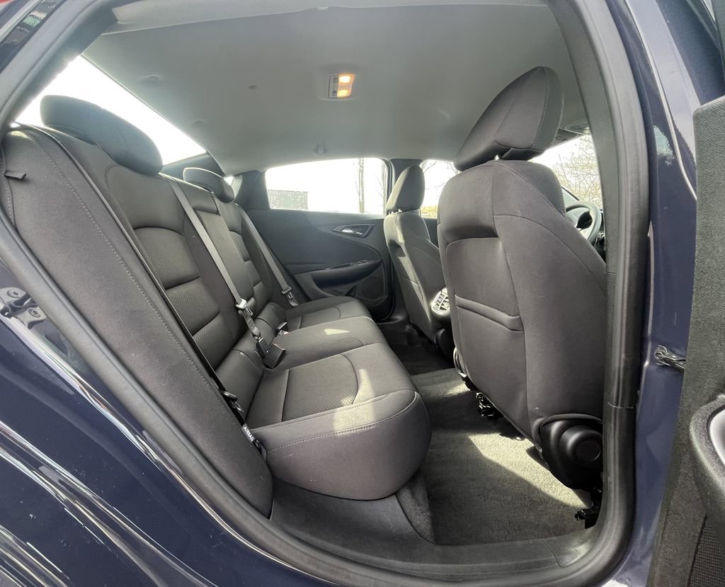 Used 2025 Chevrolet Malibu LT FWD image 20