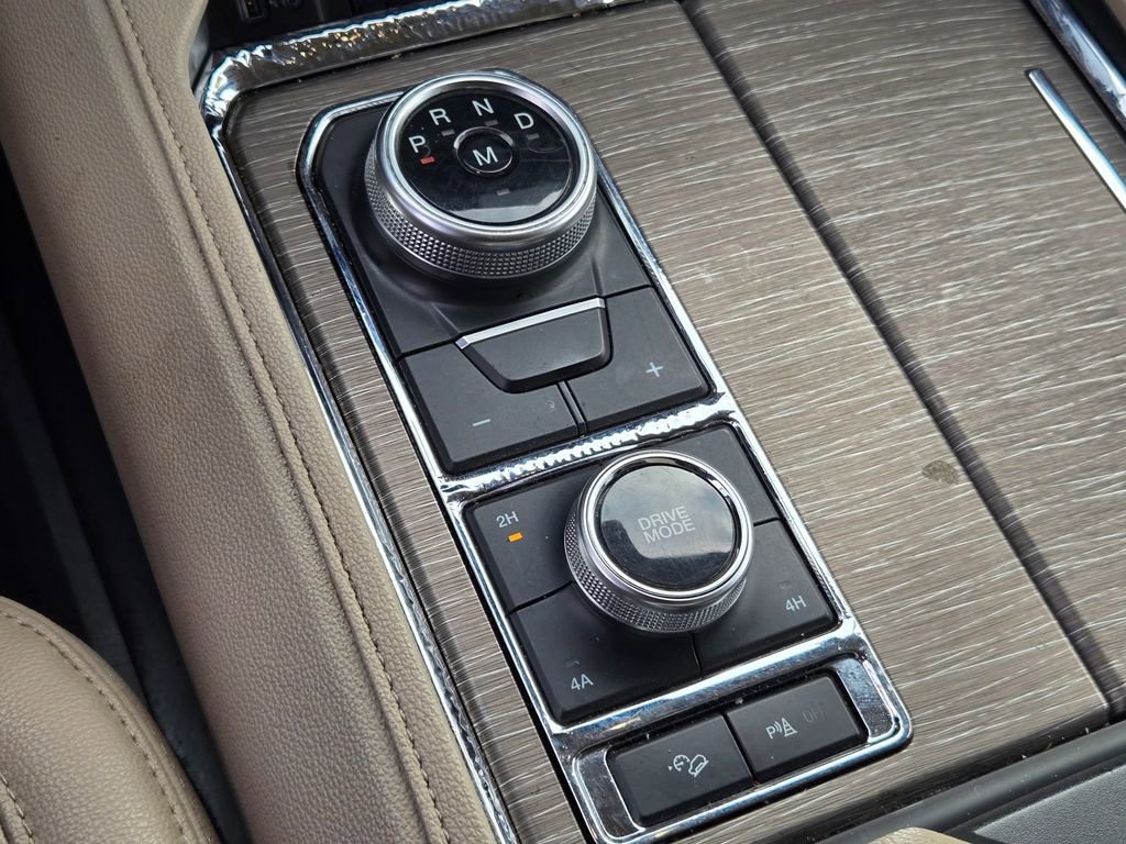 Used 2023 Ford Expedition Limited image 20
