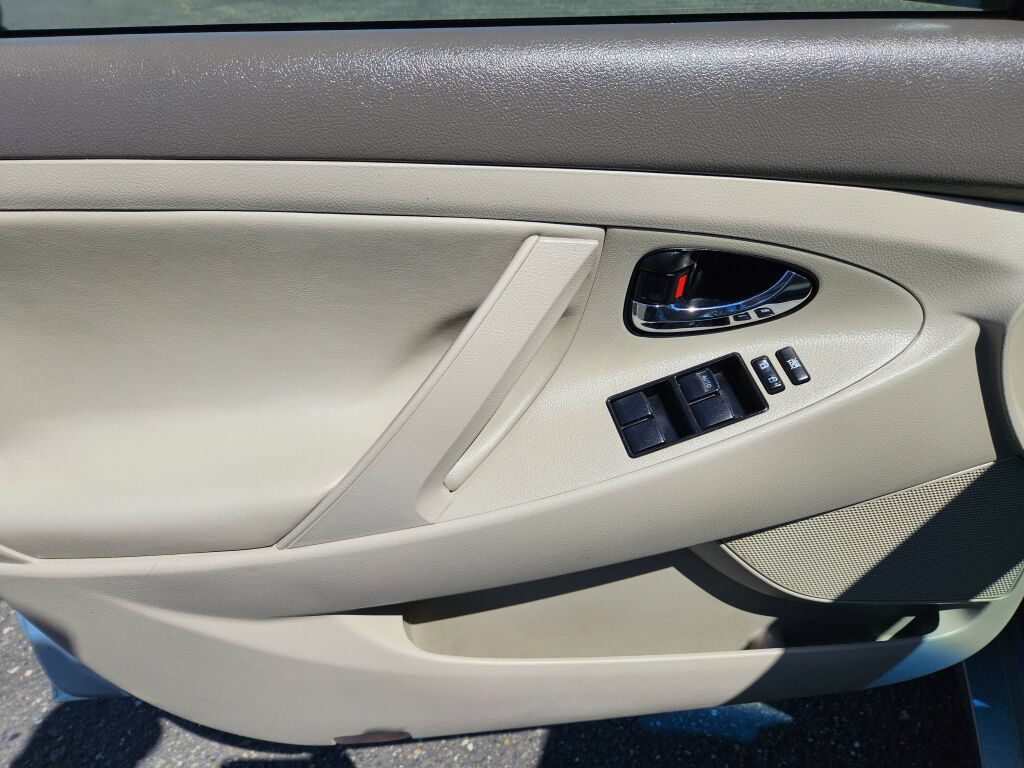 Used 2008 Toyota Camry Hybrid FWD image 17