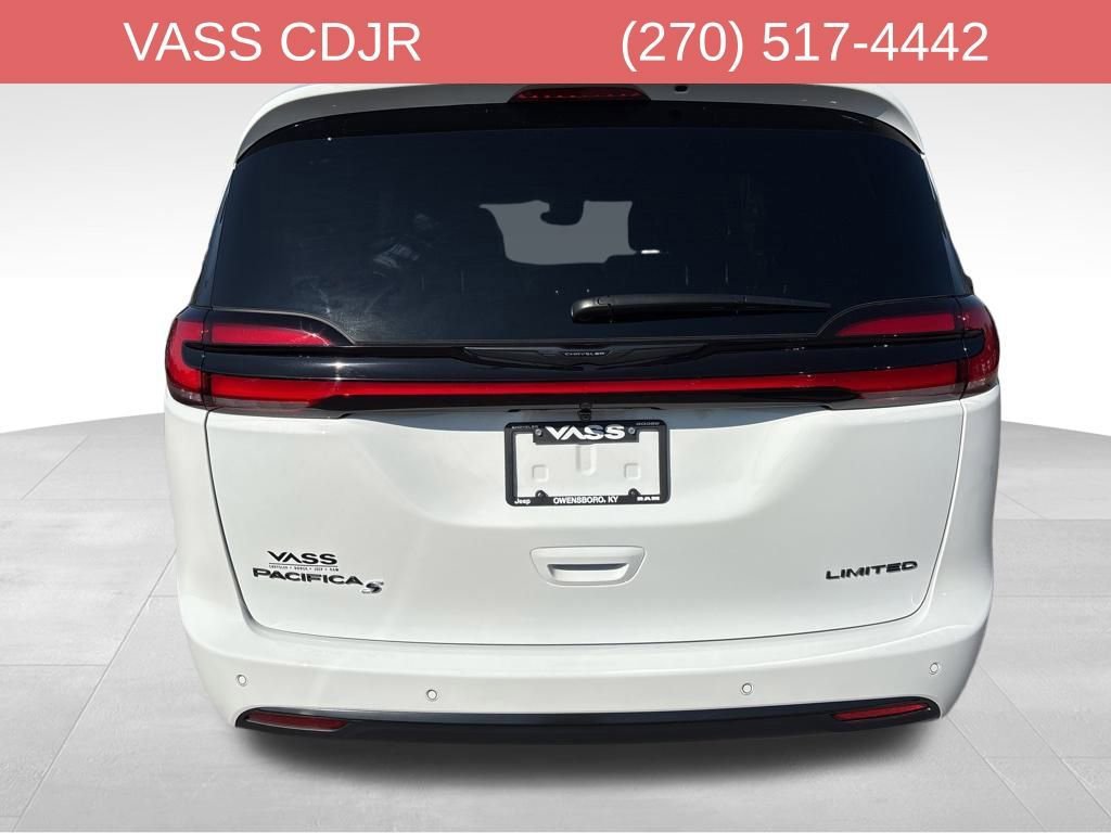 New 2026 Chrysler Pacifica Limited w/ S Appearance Package image 7