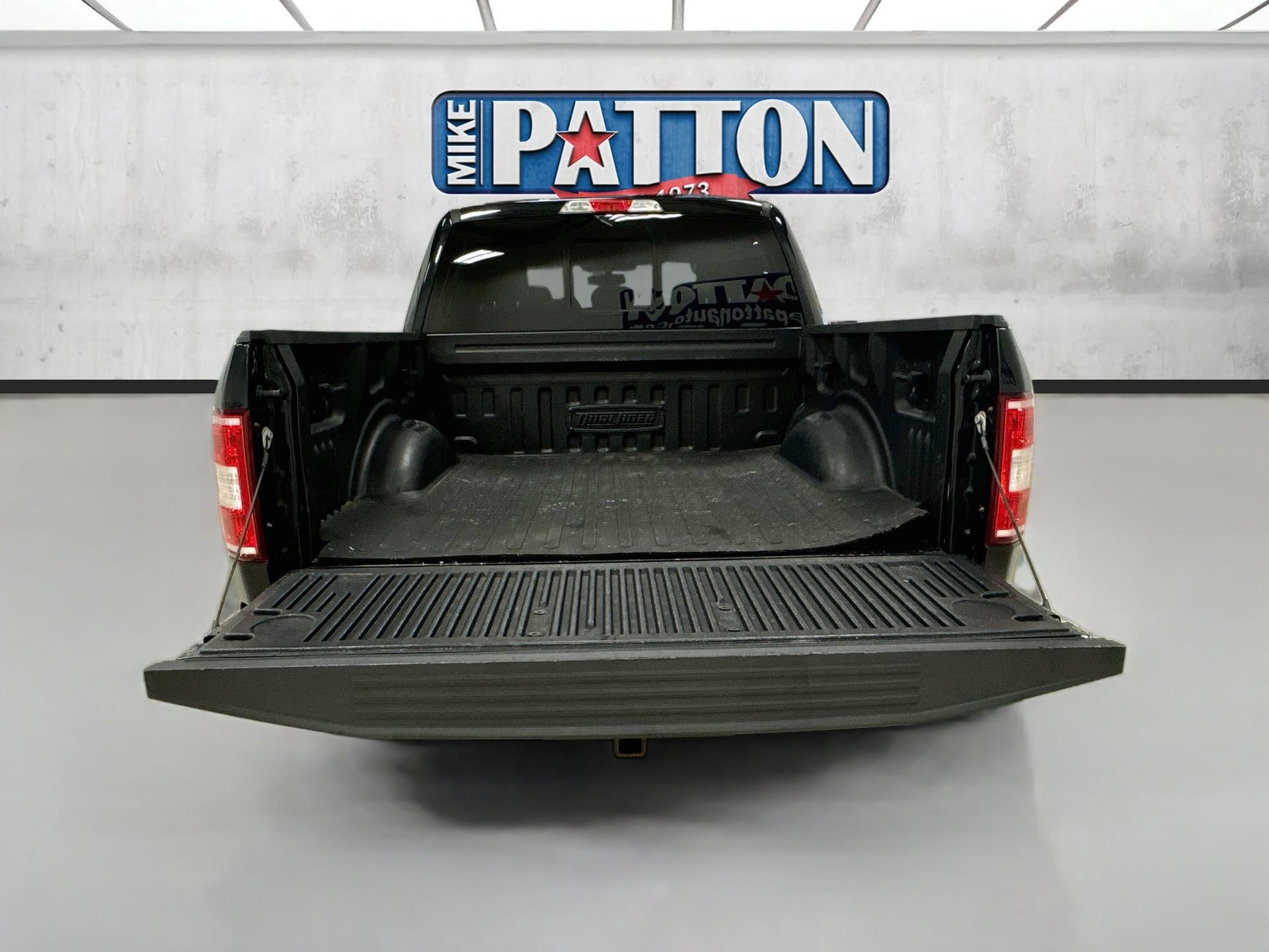 Used 2018 Ford F150 Lariat w/ Trailer Tow Package RWD image 26