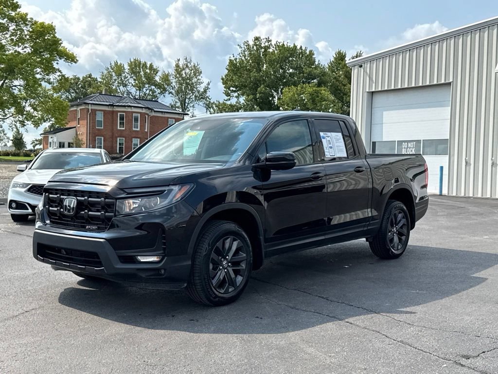 Used 2025 Honda Ridgeline Sport image 3