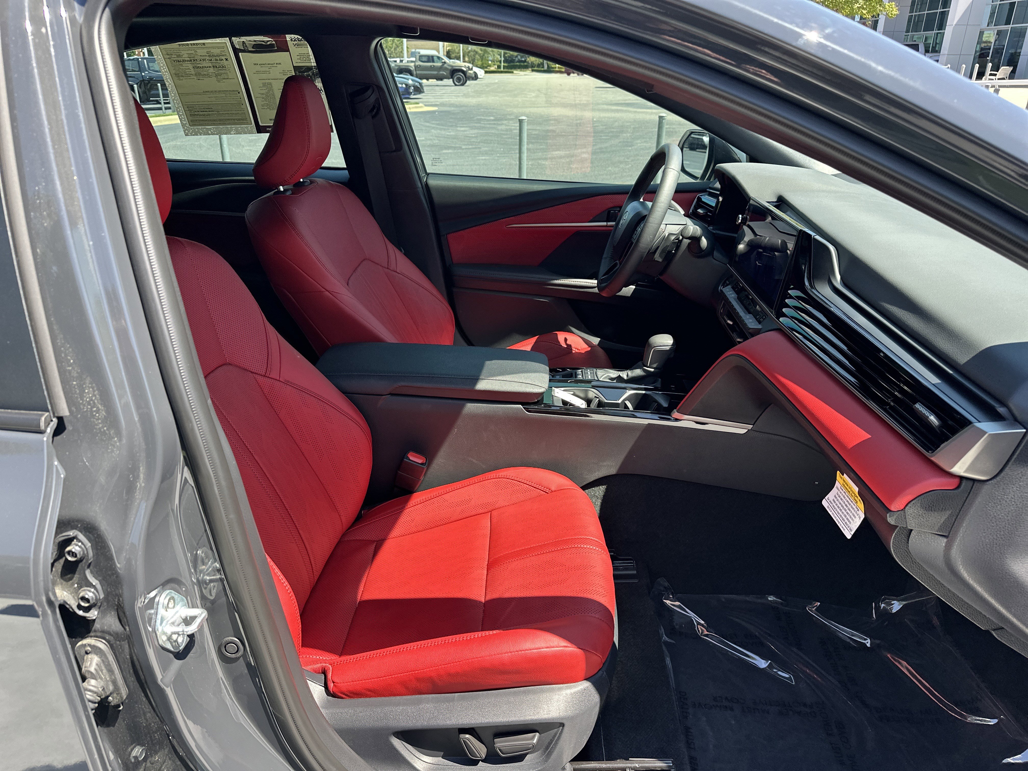 Used 2026 Toyota Camry XSE FWD image 33
