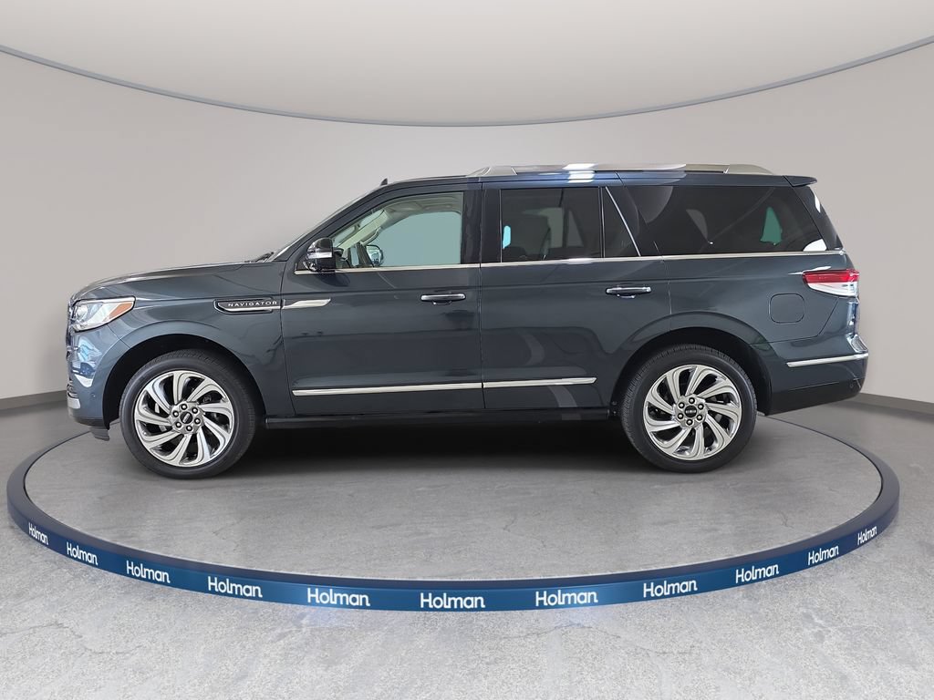 Used 2024 Lincoln Navigator Reserve AWD/4WD image 11