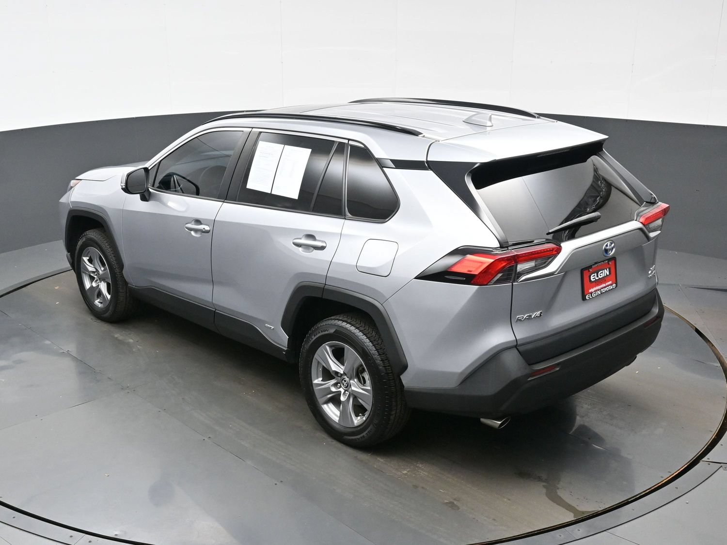 Used 2022 Toyota RAV4 XLE w/ Convenience Package AWD/4WD image 39