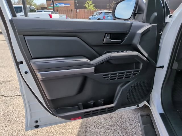 New 2026 Toyota Tacoma SR5 AWD/4WD image 12