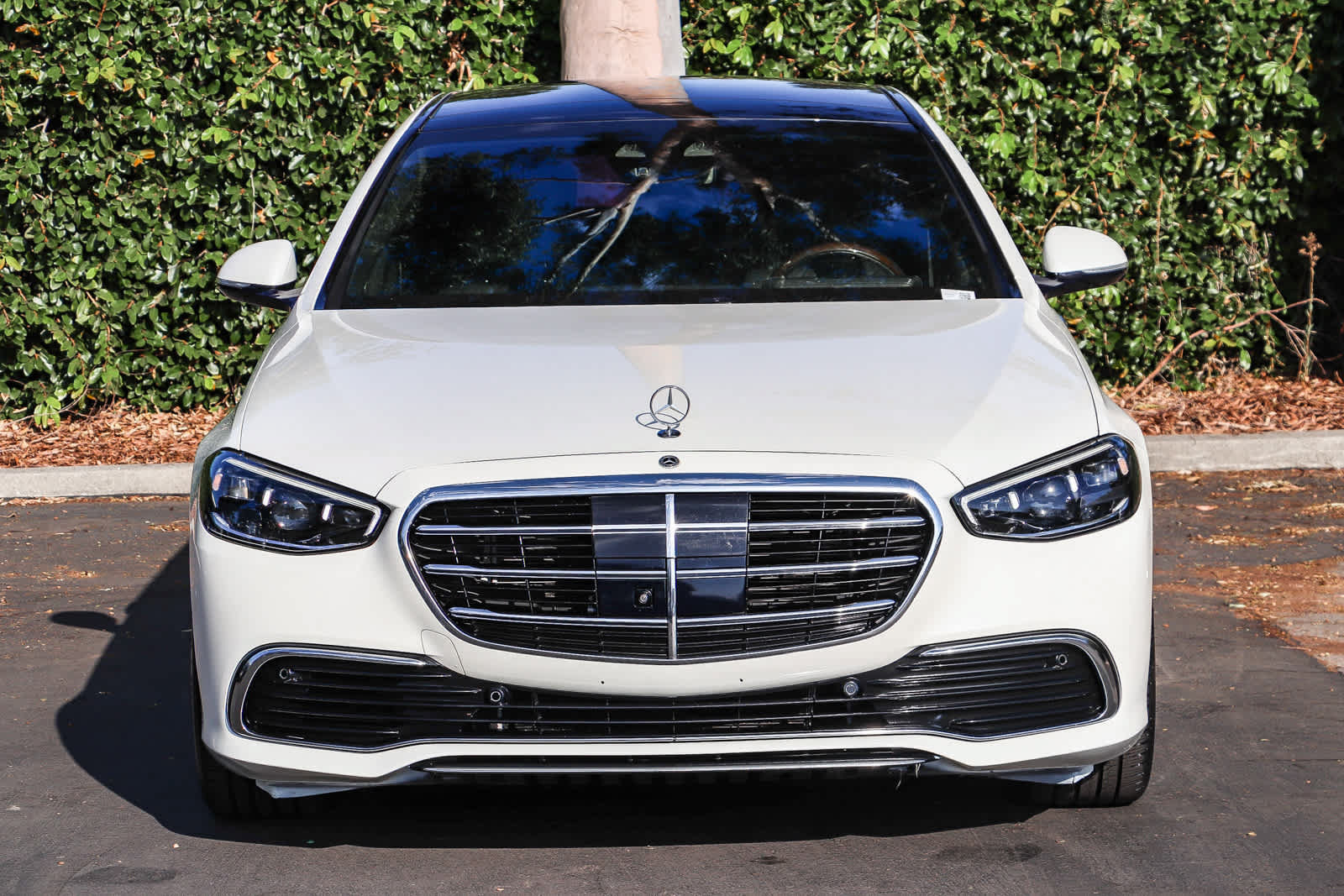 Used 2021 Mercedes-Benz S 580 4MATIC Sedan image 2