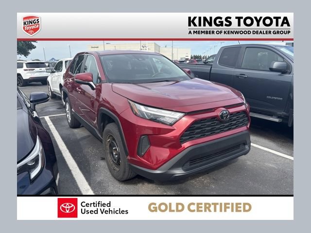 Used 2024 Toyota RAV4 LE AWD/4WD video 1