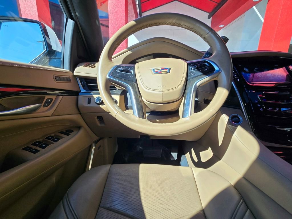 Used 2019 Cadillac Escalade ESV Platinum image 31