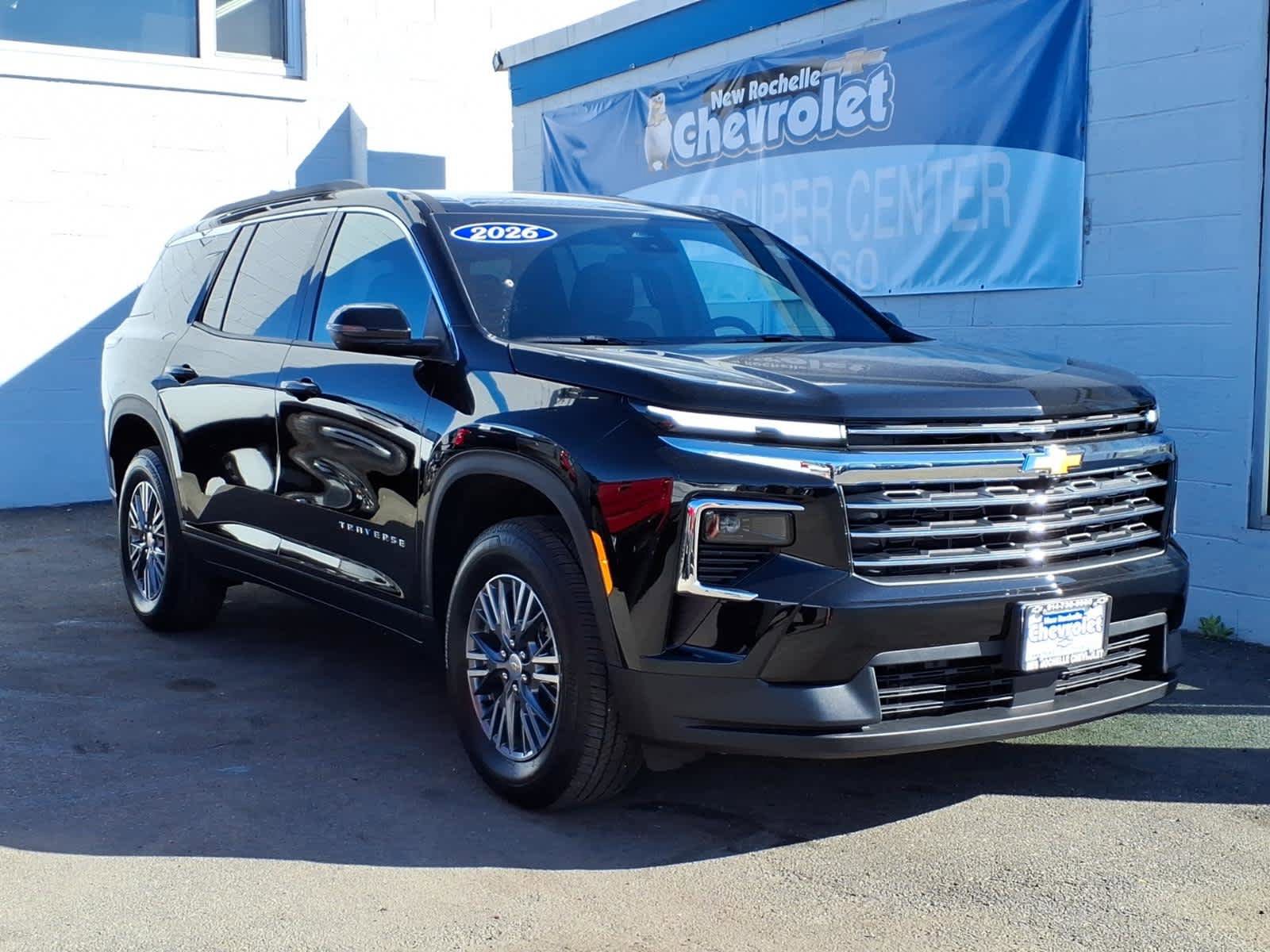 Used 2026 Chevrolet Traverse LT