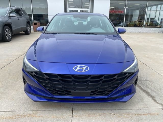 Used 2023 Hyundai Elantra SEL w/ Convenience Package FWD image 9
