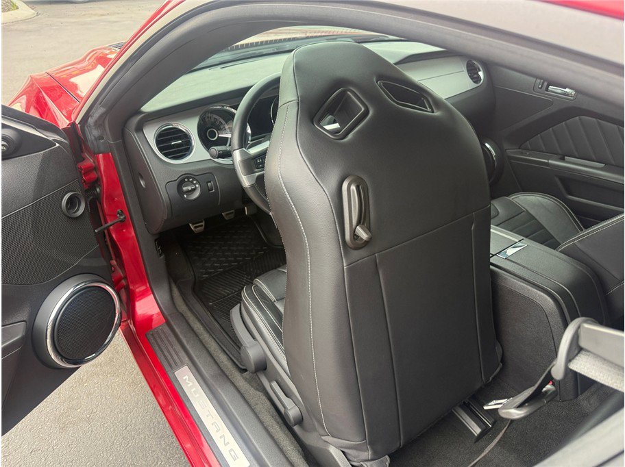 Used 2013 Ford Mustang GT RWD image 33