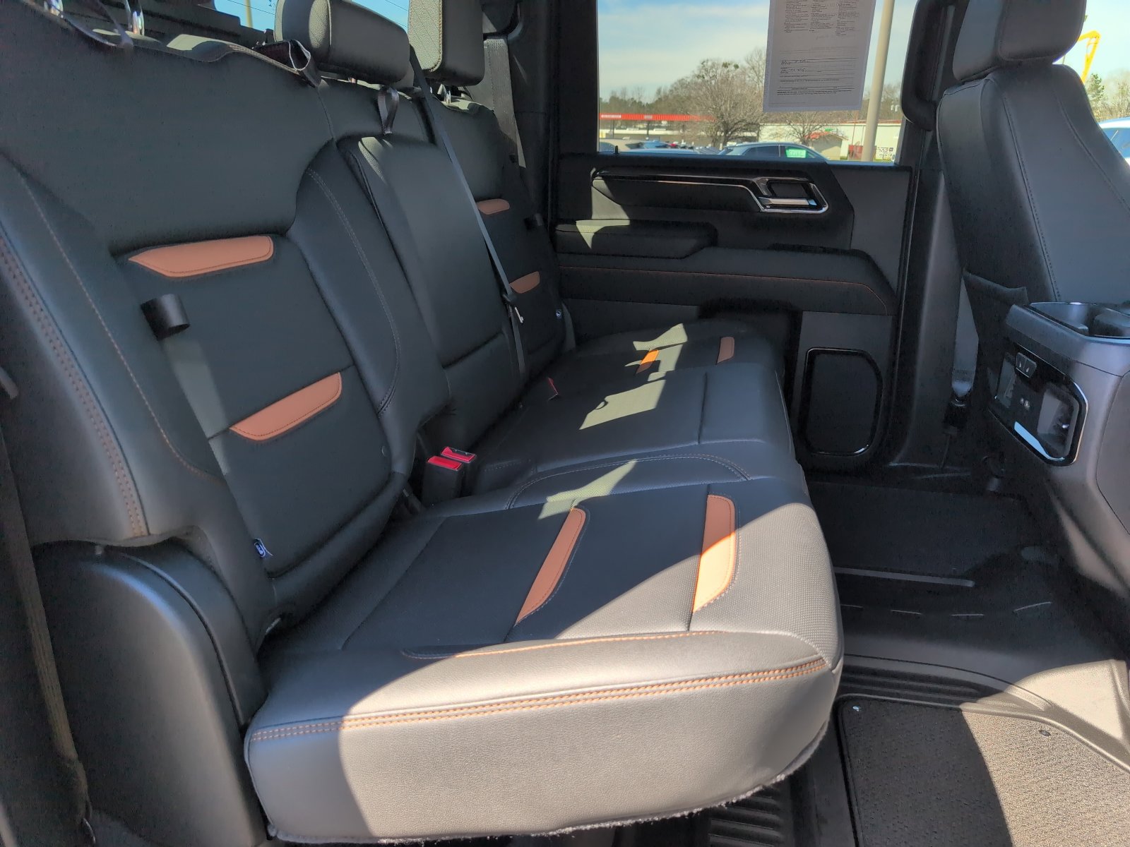 Used 2024 GMC Sierra 2500 AT4 w/ Technology Package image 16