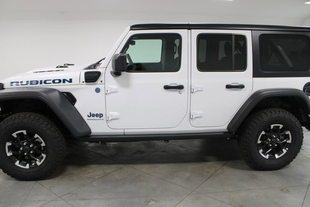 Used 2025 Jeep Wrangler Unlimited Rubicon 4xe w/ Convenience Group image 6