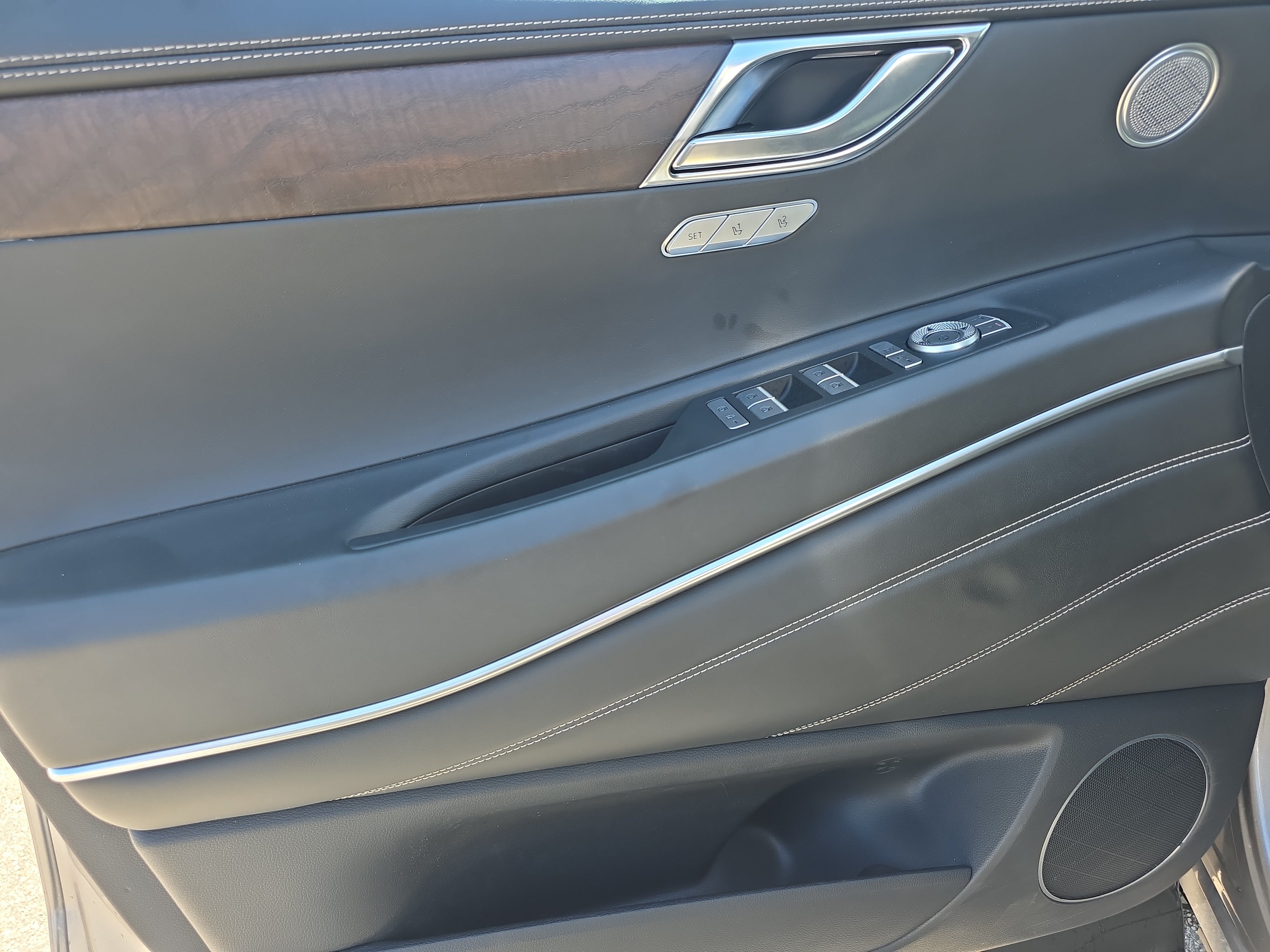 Used 2021 Genesis GV80 2.5T AWD/4WD image 21
