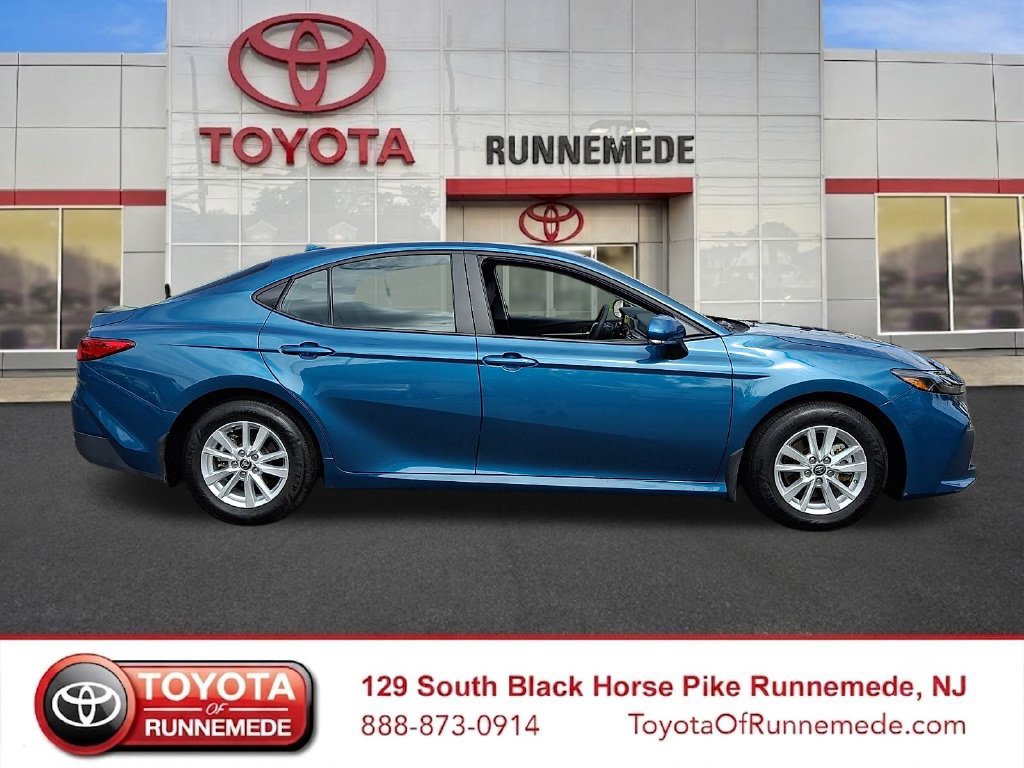 Certified 2025 Toyota Camry LE w/ Convenience Package FWD image 7