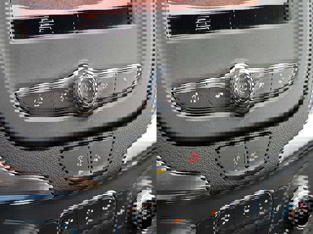 Used 2024 Chevrolet Equinox LT image 23