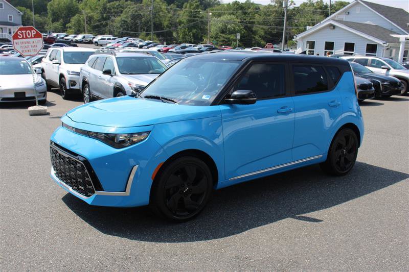 Used 2023 Kia Soul GT-Line FWD image 4
