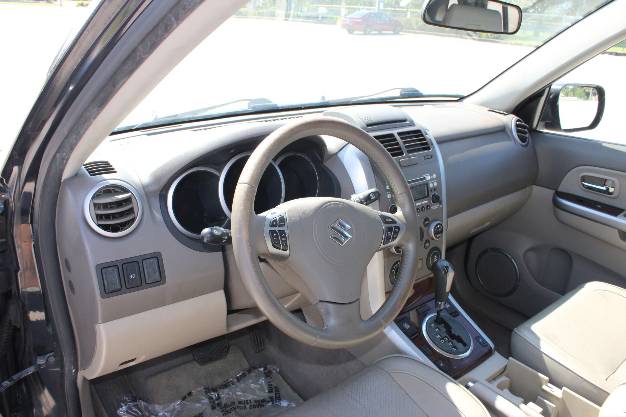 Used 2012 Suzuki Grand Vitara Limited AWD/4WD image 9