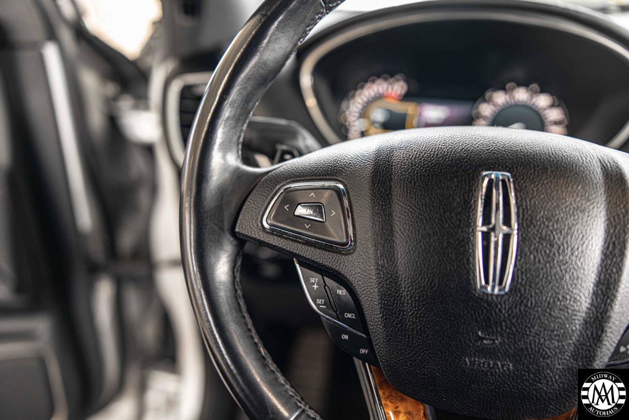 Used 2016 Lincoln MKX Reserve image 13