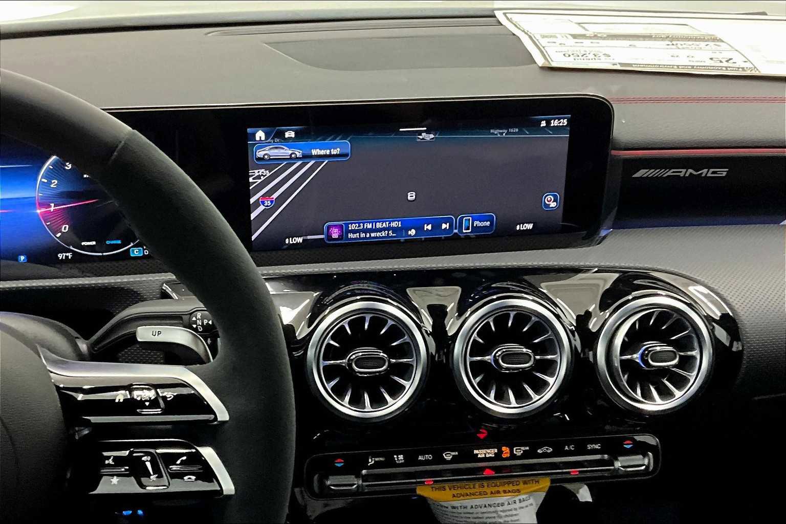 New 2025 Mercedes-Benz CLA 35 AMG 4MATIC image 6
