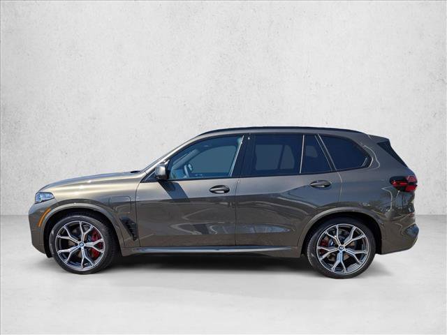 New 2026 BMW X5 xDrive50e w/ M Sport Package AWD/4WD image 5