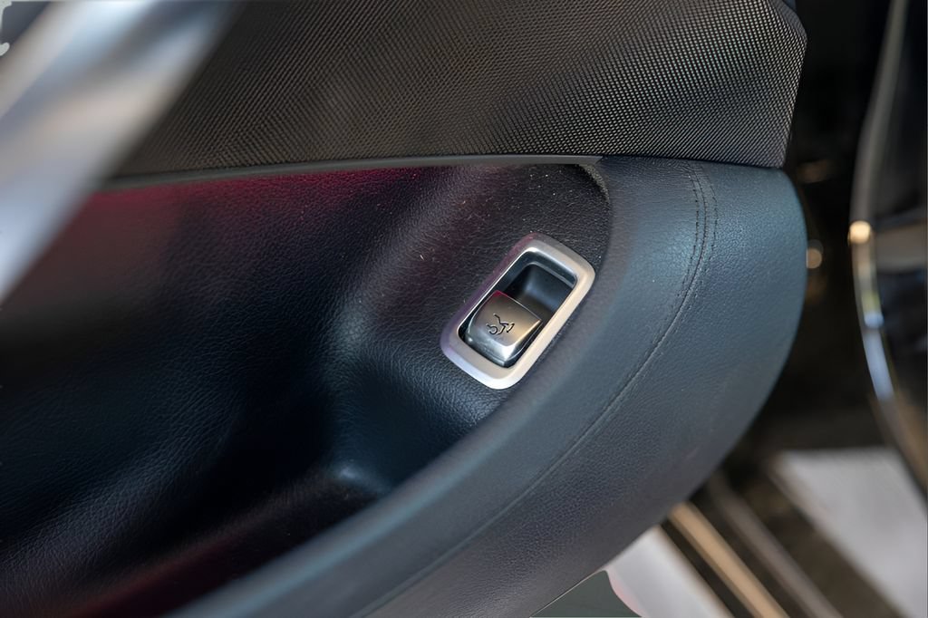 Used 2019 Mercedes-Benz S 560 4MATIC Coupe image 40