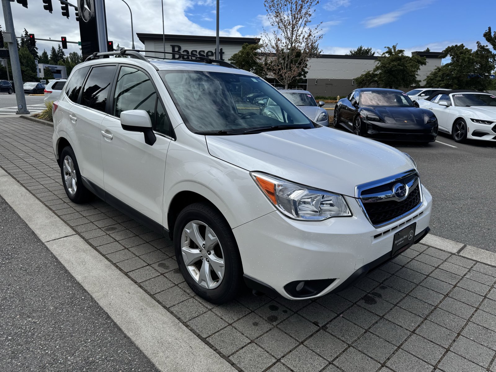 Used 2015 Subaru Forester 2.5i Limited AWD/4WD image 3