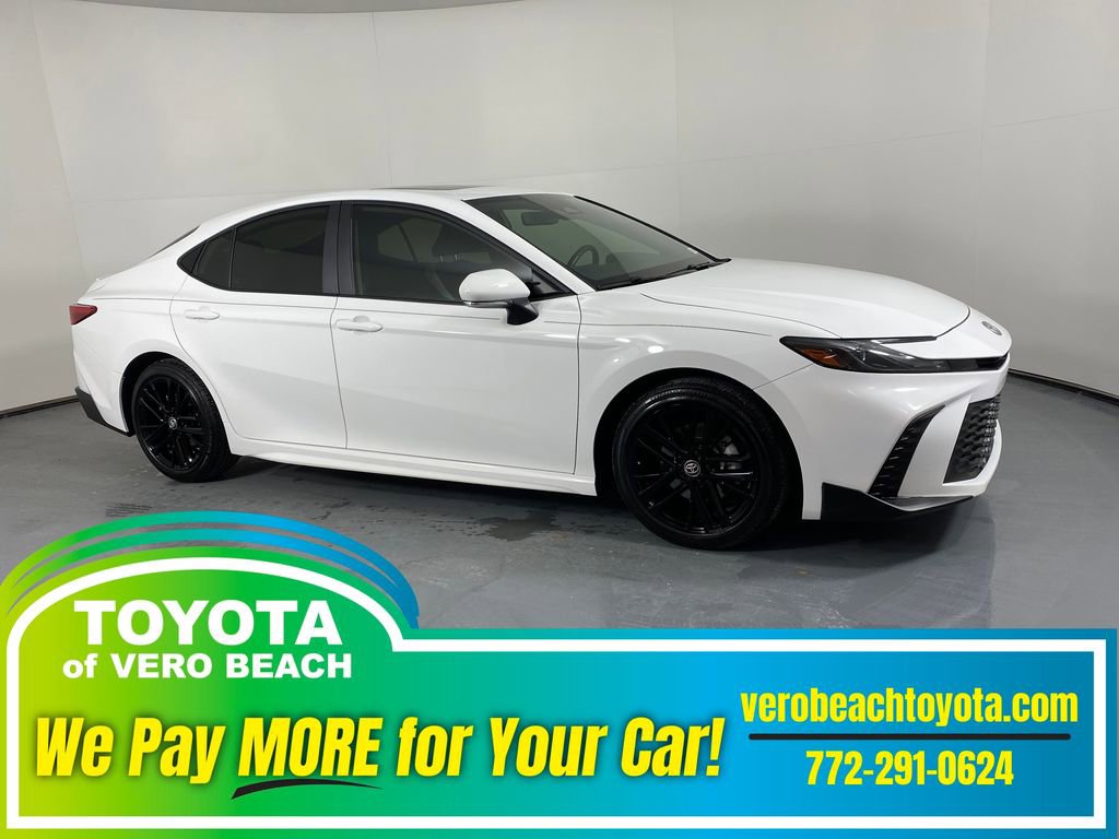 Certified 2025 Toyota Camry SE w/ Convenience Package image 1