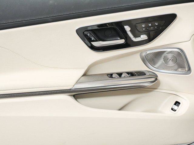 Used 2024 Mercedes-Benz CLE 300 4MATIC Cabriolet image 6