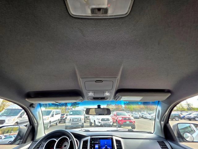 Used 2005 Toyota Tacoma 4x4 Double Cab image 24