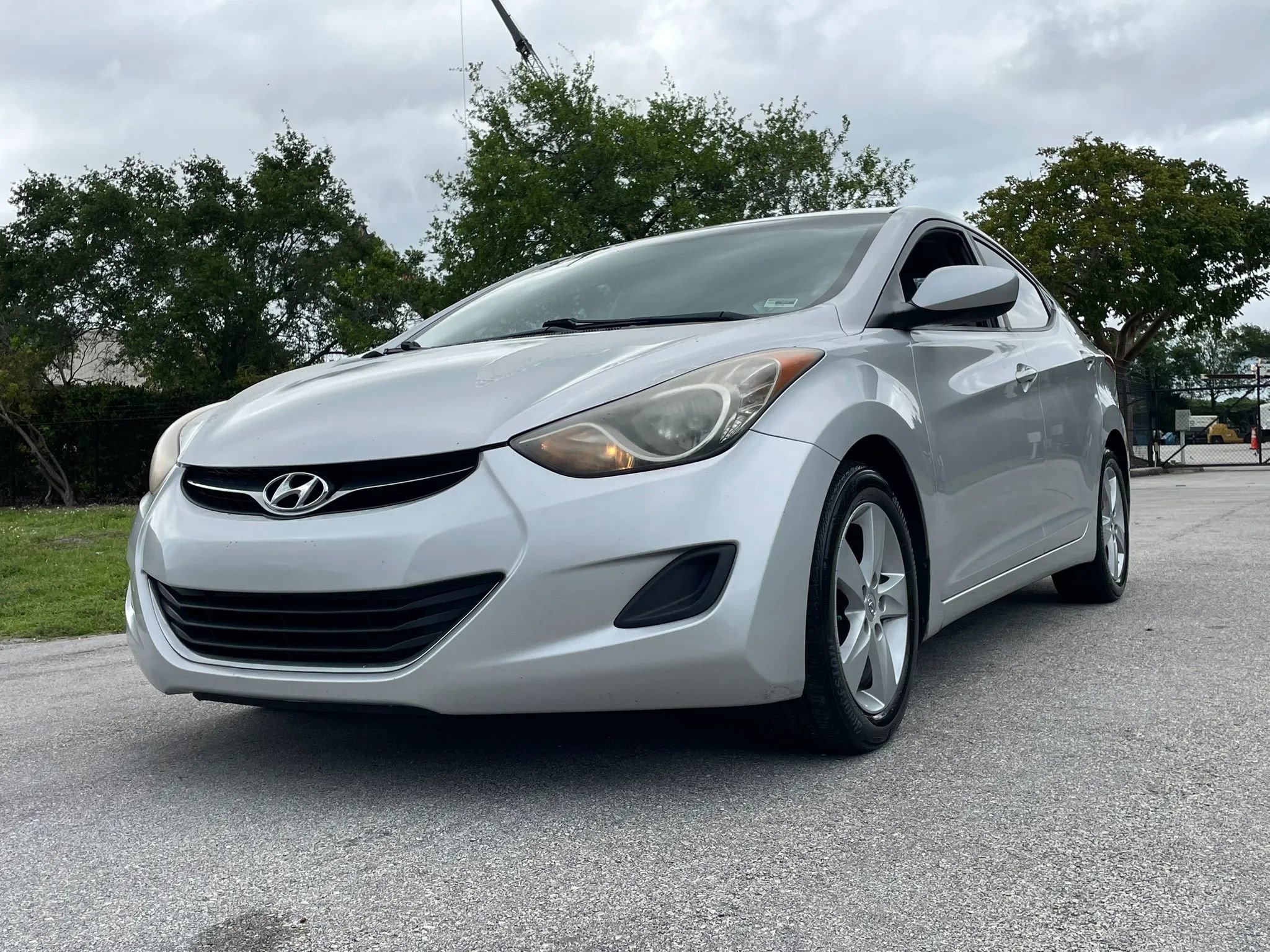 Used 2011 Hyundai Elantra GLS w/ Preferred Equipment Pkg 3 image 4