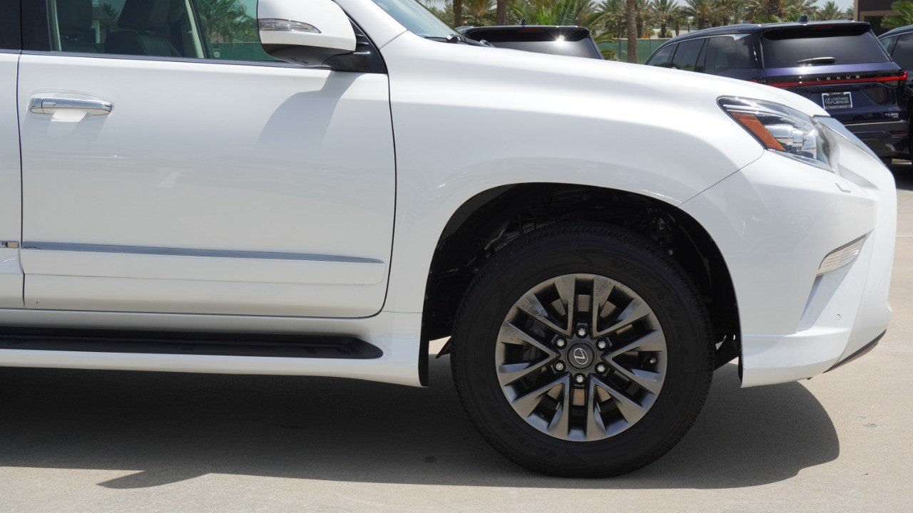 Used 2019 Lexus GX 460 Premium AWD/4WD image 9