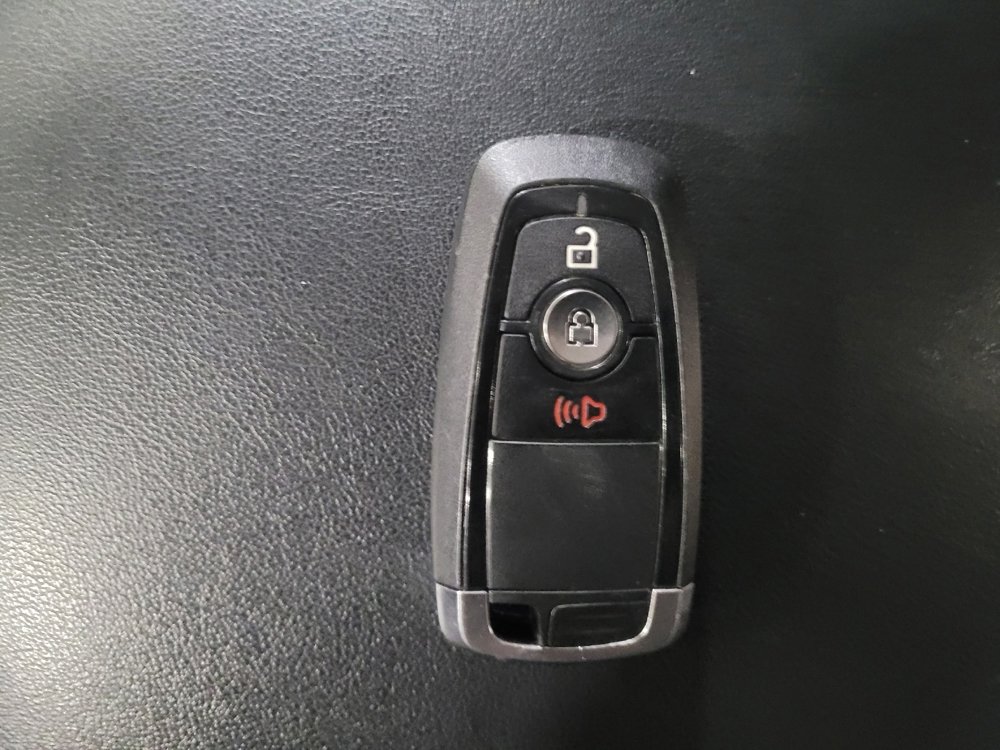 Used 2024 Ford Edge SEL image 32