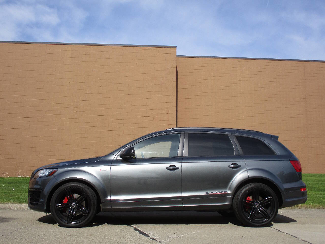 Used 2015 Audi Q7 3.0T S line Prestige w/ Sport Edition AWD/4WD image 29