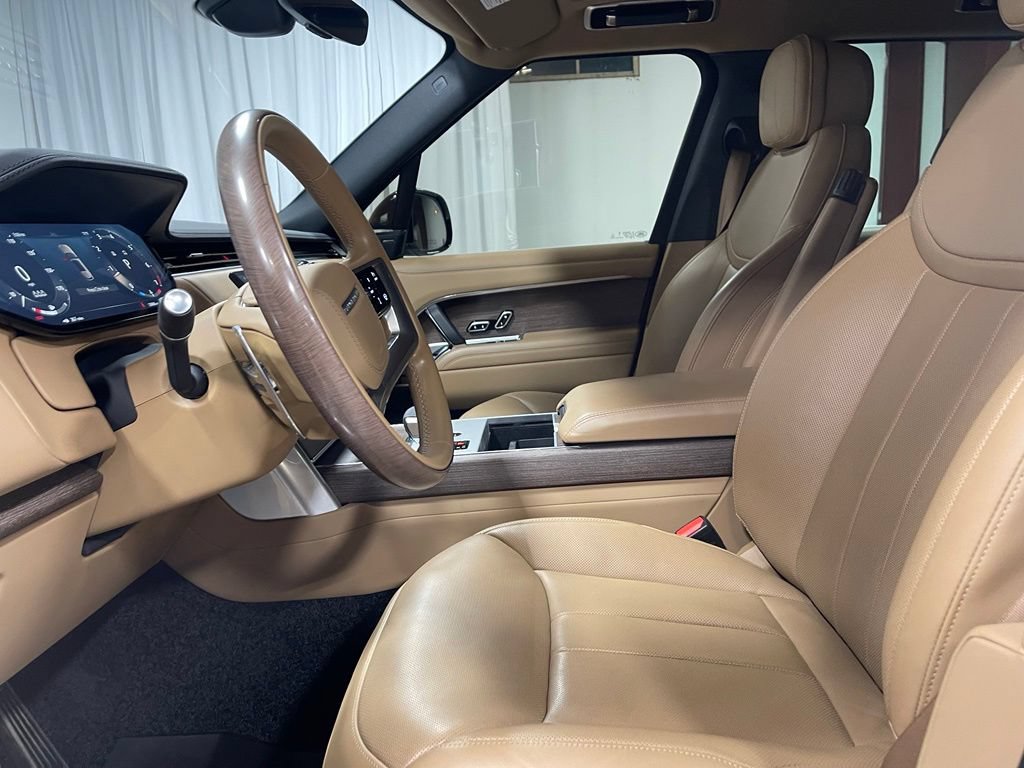 Used 2025 Land Rover Range Rover SE AWD/4WD image 20