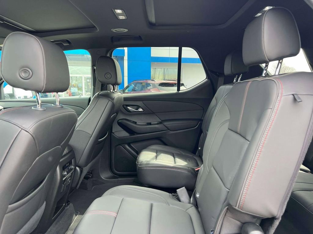Used 2023 Chevrolet Traverse RS AWD/4WD image 11