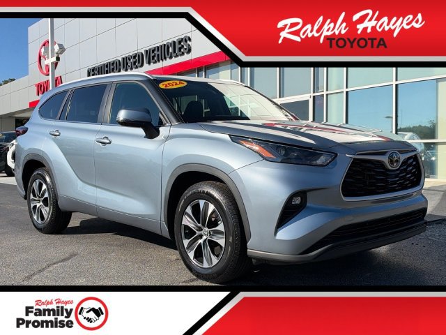 Used 2024 Toyota Highlander XLE